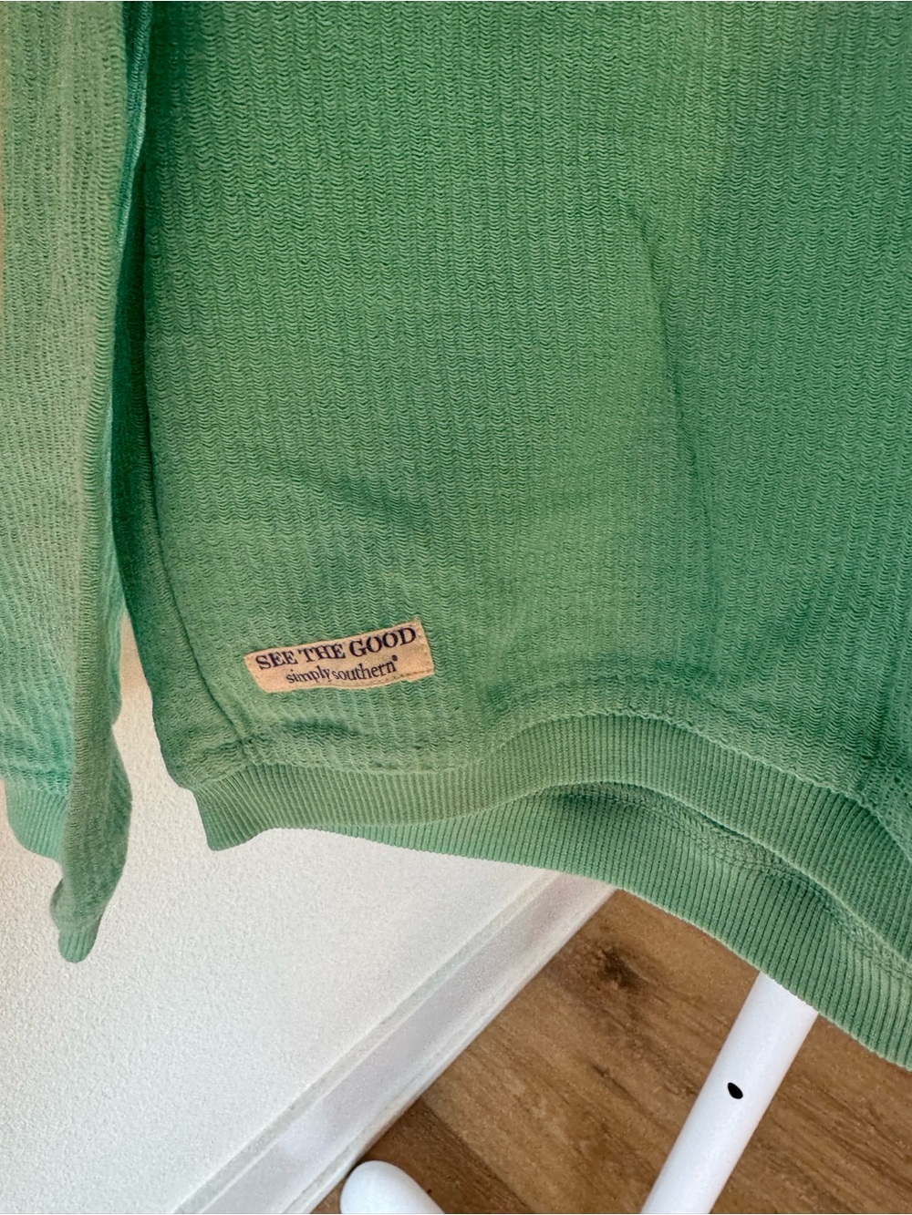 Simply Southern "Lake Vibes" Sweater Long Sleeve Shirt crossed oars size Large - Picture 6 of 8